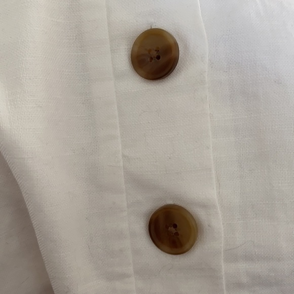 Button Down linen mini skirt - Picture 3 of 4